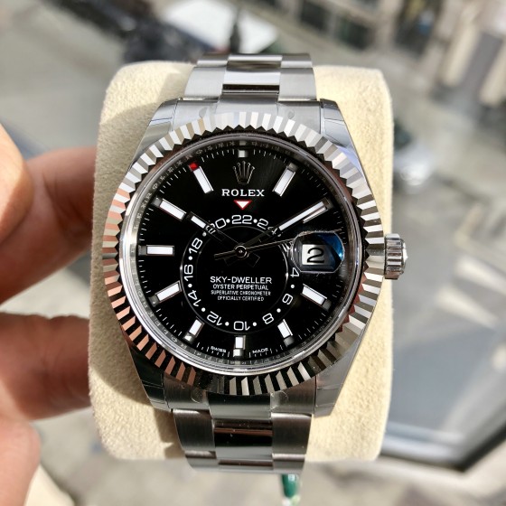 Rolex Sky Dweller 326934 '2017 with Stickers' image 4
