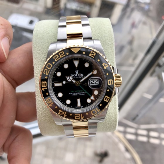 Rolex GMT Master II 116713LN 'Excellent condition ' image 4